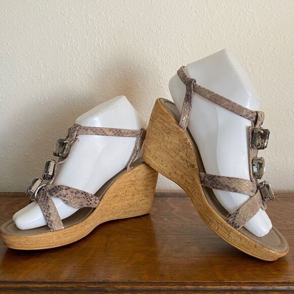 Lorenzo Chelini Embellished Wedge Heels - Picture 8 of 10